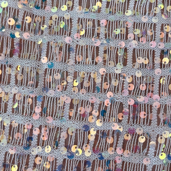 Sequined Pink/ Melon NEW faux feathered long sleeve crop top size large - Picture 6 of 6